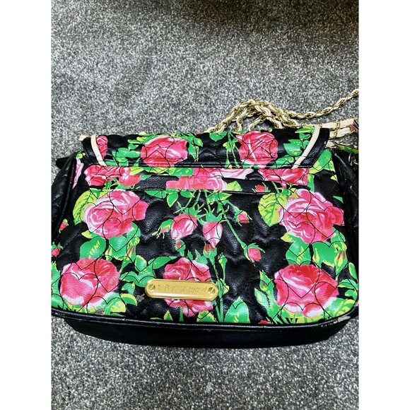 Betsey Johnson Shoulder Bag Roses Hearts Gold Chain Faux Leather Purse - Picture 4 of 7